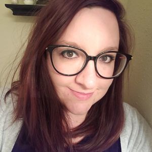 Meet your Posher, Emilee